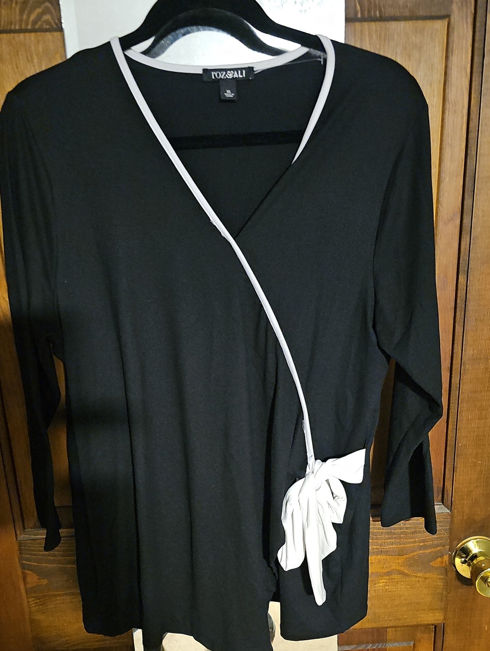 Roz & Ali Black Wrap-Style Long Sleeve Top with Cream Trim